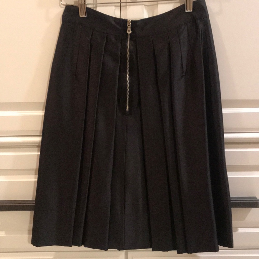 Authentic Dolce & Gabbana High Waisted Silk Skirt - Picture 2 of 8